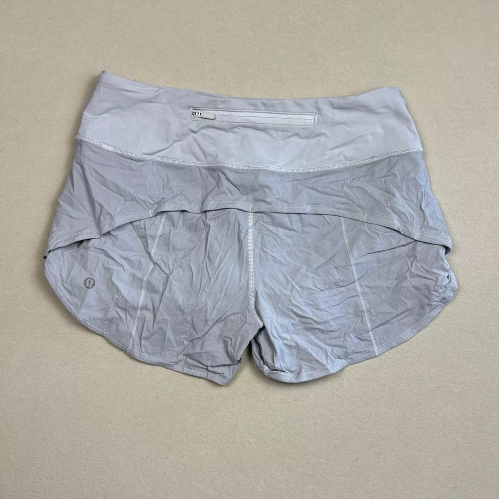 Lululemon Women’s Size 4 Light Grey Speed Up Low Rise 3” Lined Shorts Workout